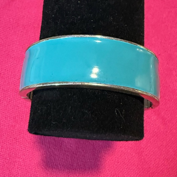 Turquoise color Silver Bangle Bracelet - Picture 1 of 5